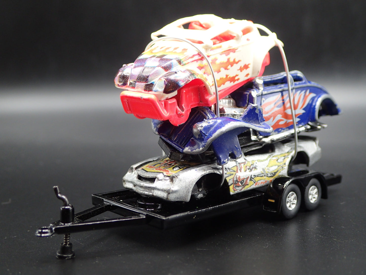 VW FORD CHEVY  3 CARS CRUSHED ON A FLATBED TRAILER 1:64 SCALE DIECAST MODEL CAR