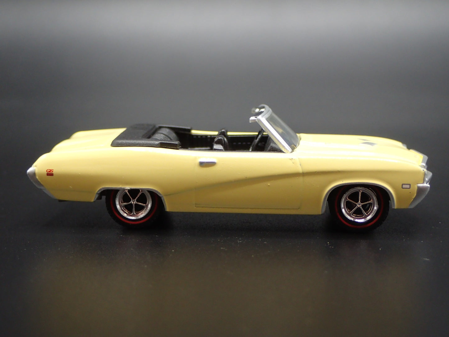 1969 69 BUICK GS 400 CONVERTIBLE RARE 1:64 SCALE COLLECTIBLE DIECAST MODEL CAR