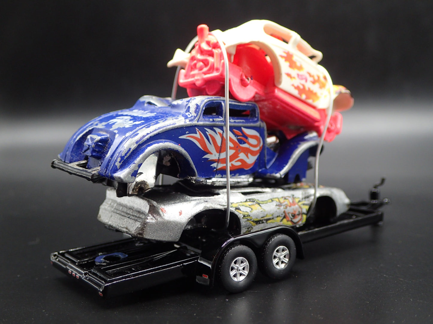 VW FORD CHEVY  3 CARS CRUSHED ON A FLATBED TRAILER 1:64 SCALE DIECAST MODEL CAR