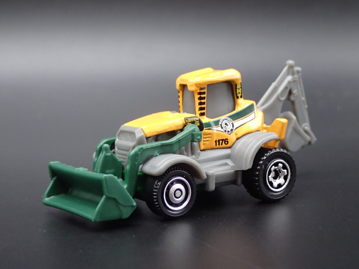 BACKHOE CONTRUCTION VEHICLE 1:64 MB SCALE COLLECTIBLE DIORAMA DIECAST MODEL CAR
