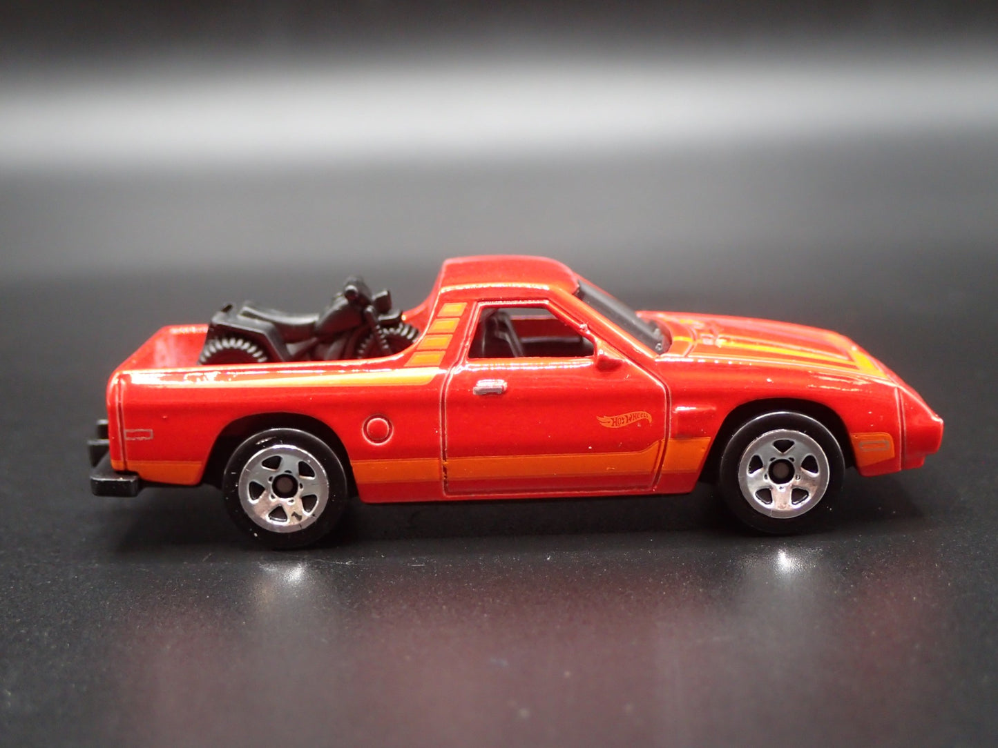 1982 82 DODGE RAMPAGE PICKUP TRUCK RED 1/64 SCALE COLLECTIBLE DIECAST MODEL CAR