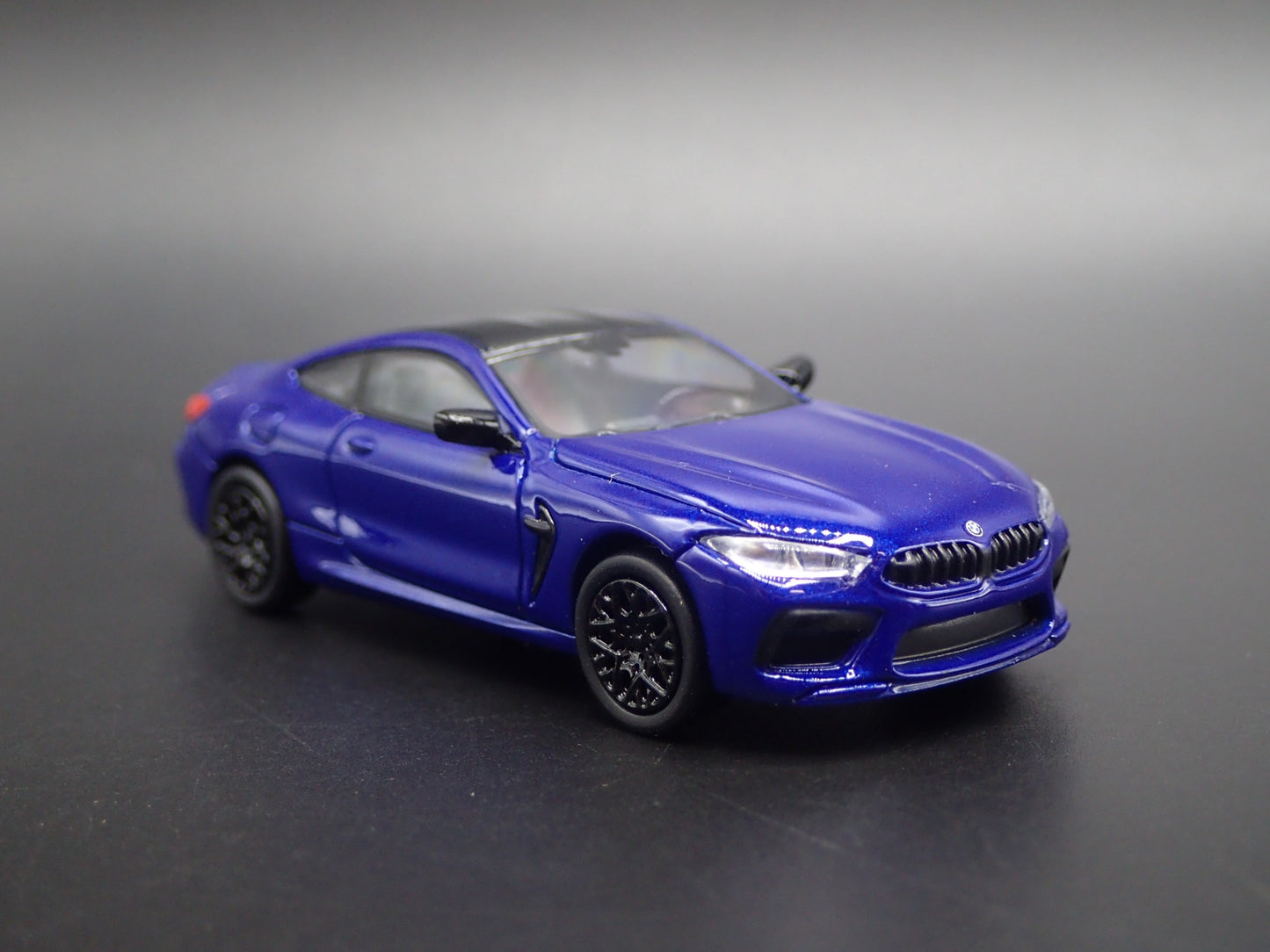 2019-2025 BMW M8 COUPE RARE 1:64 SCALE COLLECTIBLE DIORAMA DIECAST MODEL CAR