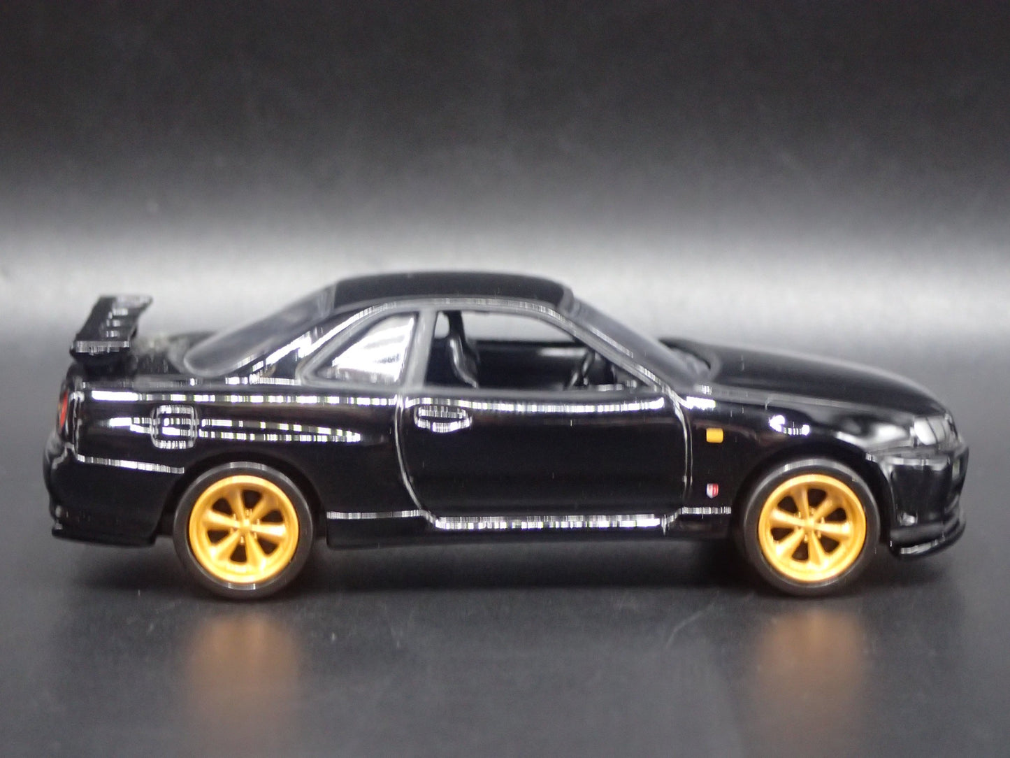 1999-2002 NISSAN SKYLINE GTR R34 BNR34 1:64 SCALE COLLECTIBLE DIECAST MODEL CAR