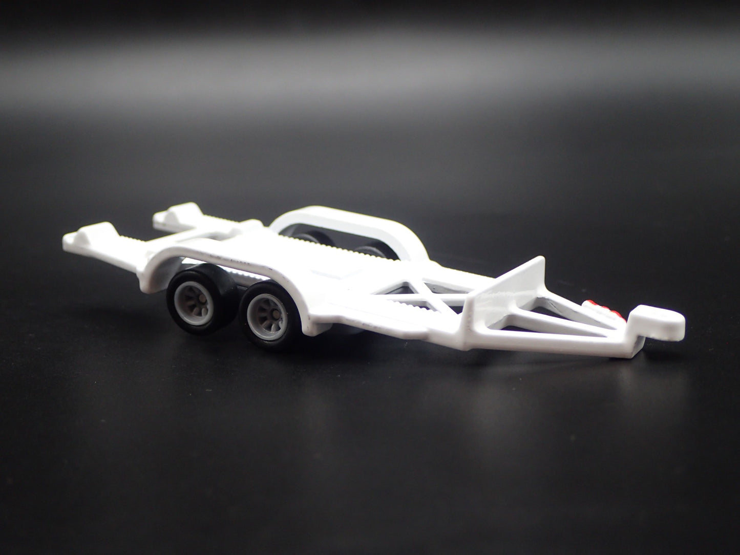 FLATBED TRAILER w/ LOADING RAMPS 1:64 SCALE LIMITED COLLECTIBLE DIORAMA MODEL