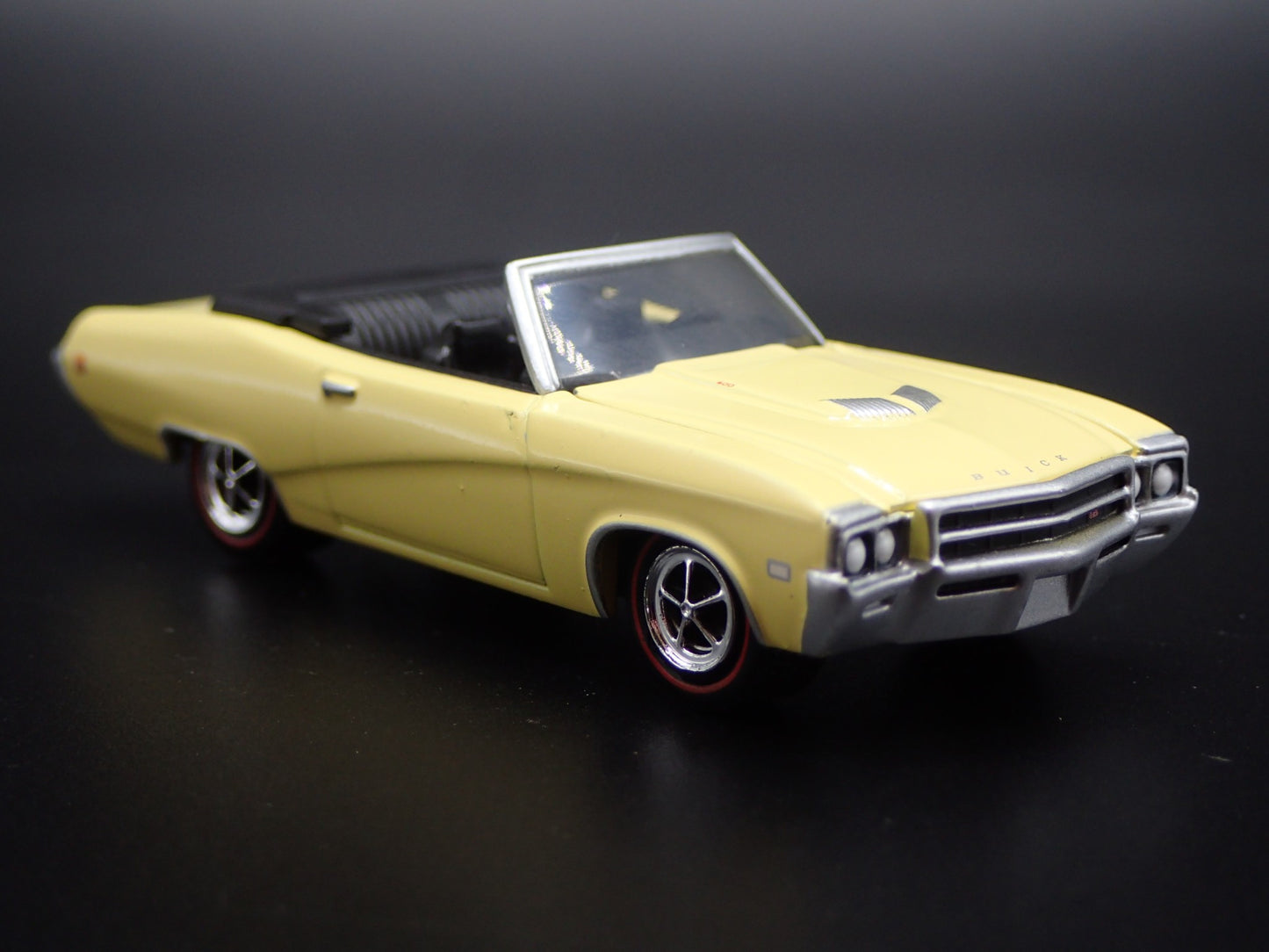 1969 69 BUICK GS 400 CONVERTIBLE RARE 1:64 SCALE COLLECTIBLE DIECAST MODEL CAR