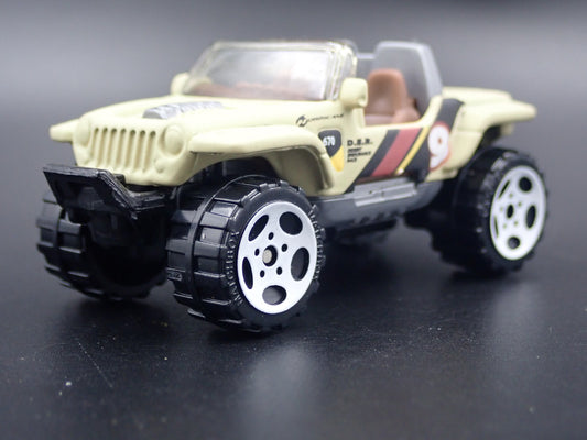 2005 JEEP HURRICANE CONCEPT CAR 1:64 SCALE COLLECTIBLE DIORAMA DIECAST MODEL CAR