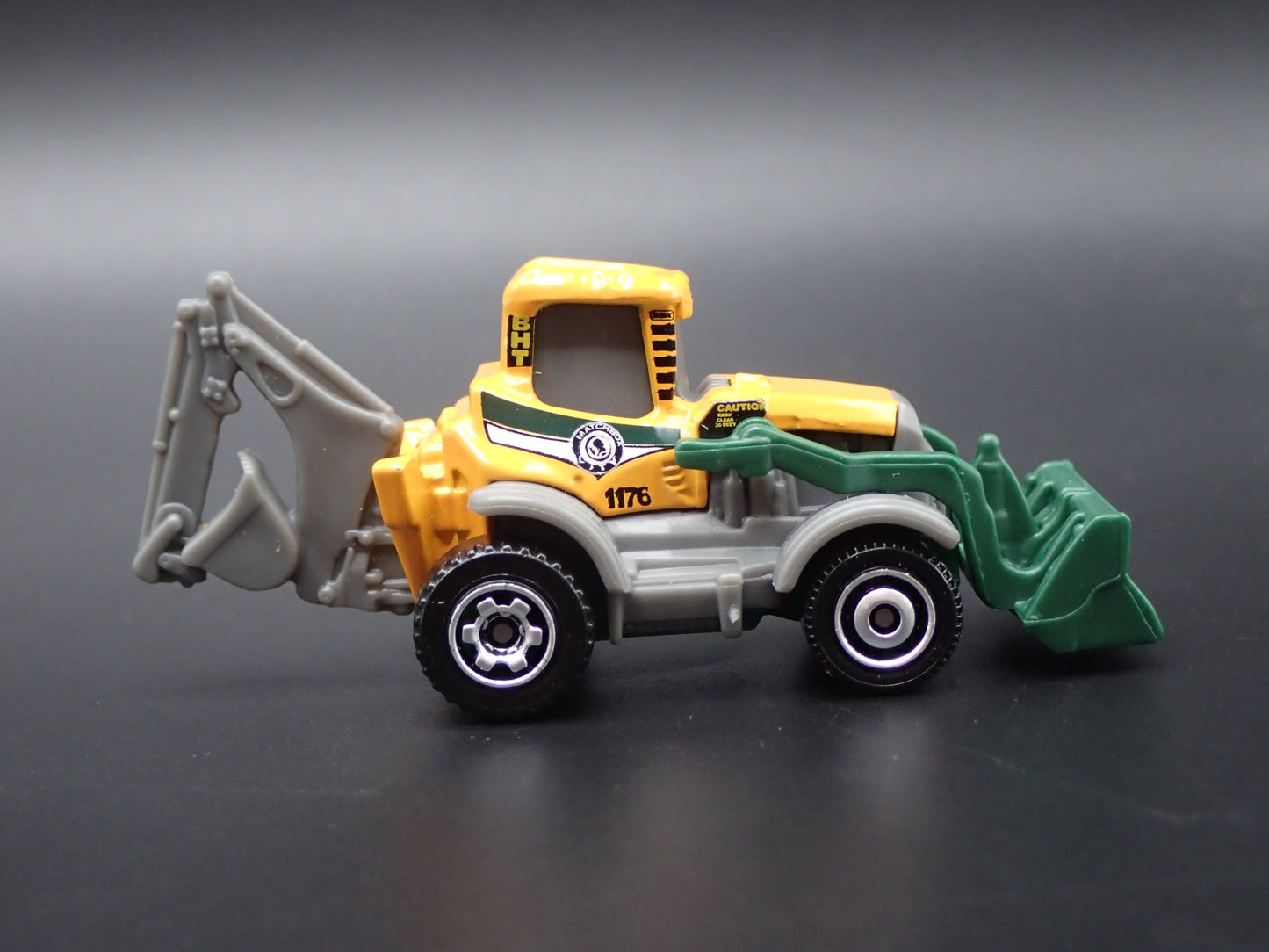 BACKHOE CONTRUCTION VEHICLE 1:64 MB SCALE COLLECTIBLE DIORAMA DIECAST MODEL CAR