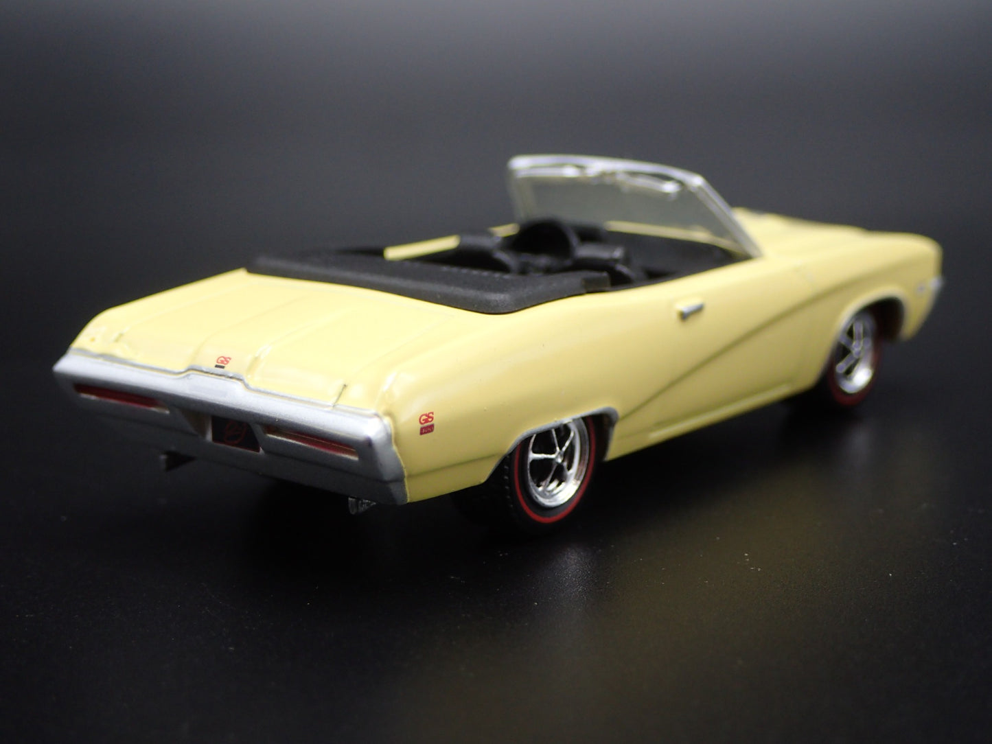 1969 69 BUICK GS 400 CONVERTIBLE RARE 1:64 SCALE COLLECTIBLE DIECAST MODEL CAR