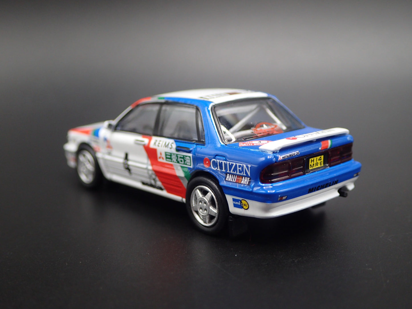 MITSUBISHI GALANT VR4 RALLY CAR #4 REIMS 1:64 SCALE DIORAMA DIECAST MODEL CAR