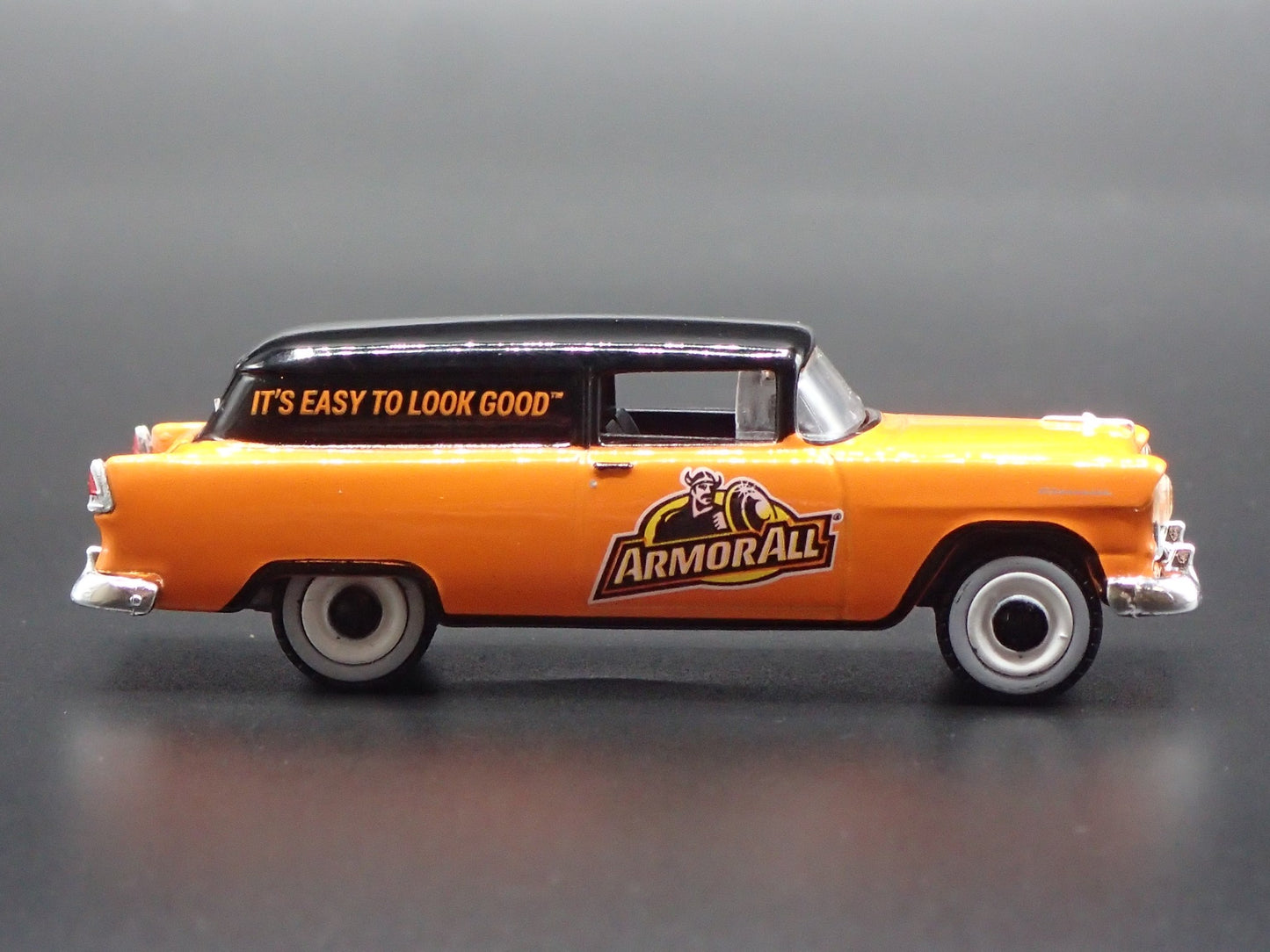 1955 55 CHEVY CHEVROLET SEDAN DELIVERY ARMOR ALL 1:64 SCALE DIECAST MODEL CAR
