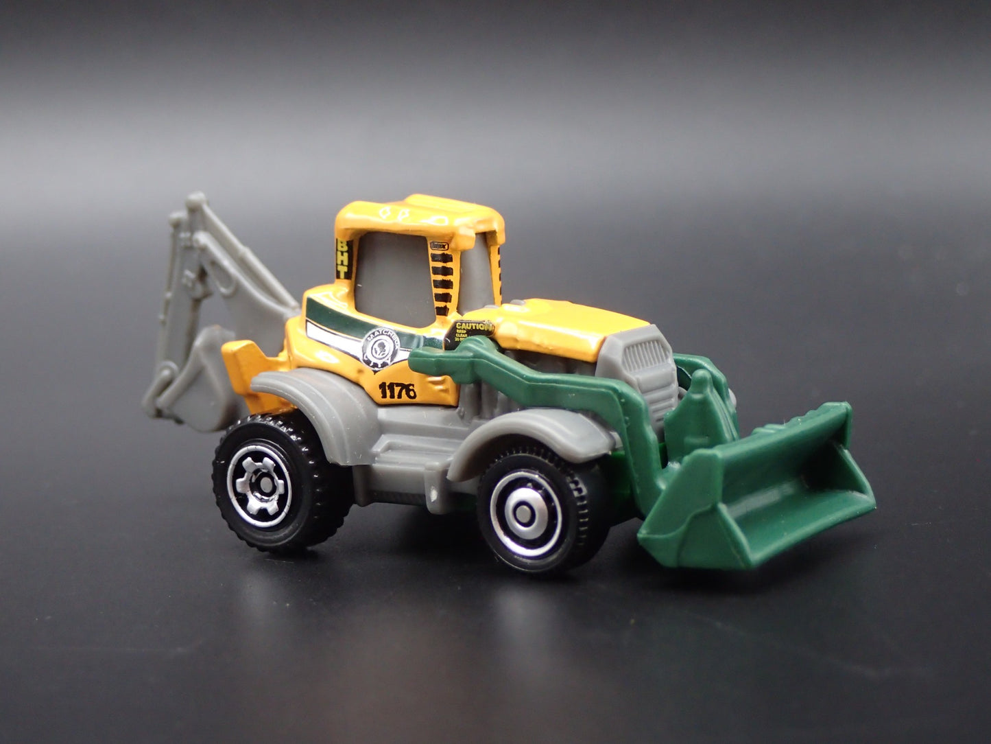 BACKHOE CONTRUCTION VEHICLE 1:64 MB SCALE COLLECTIBLE DIORAMA DIECAST MODEL CAR