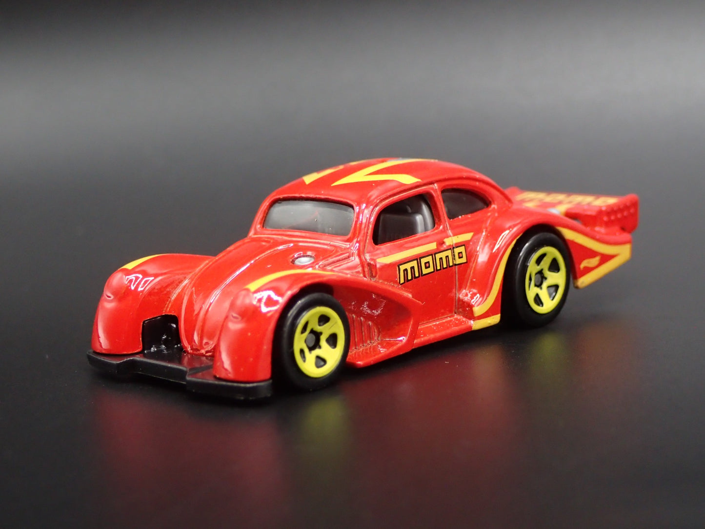VW VOLKSWAGEN KAFER RACER BEETLE BUG MOMO 1:64 SCALE DIORAMA DIECAST MODEL CAR
