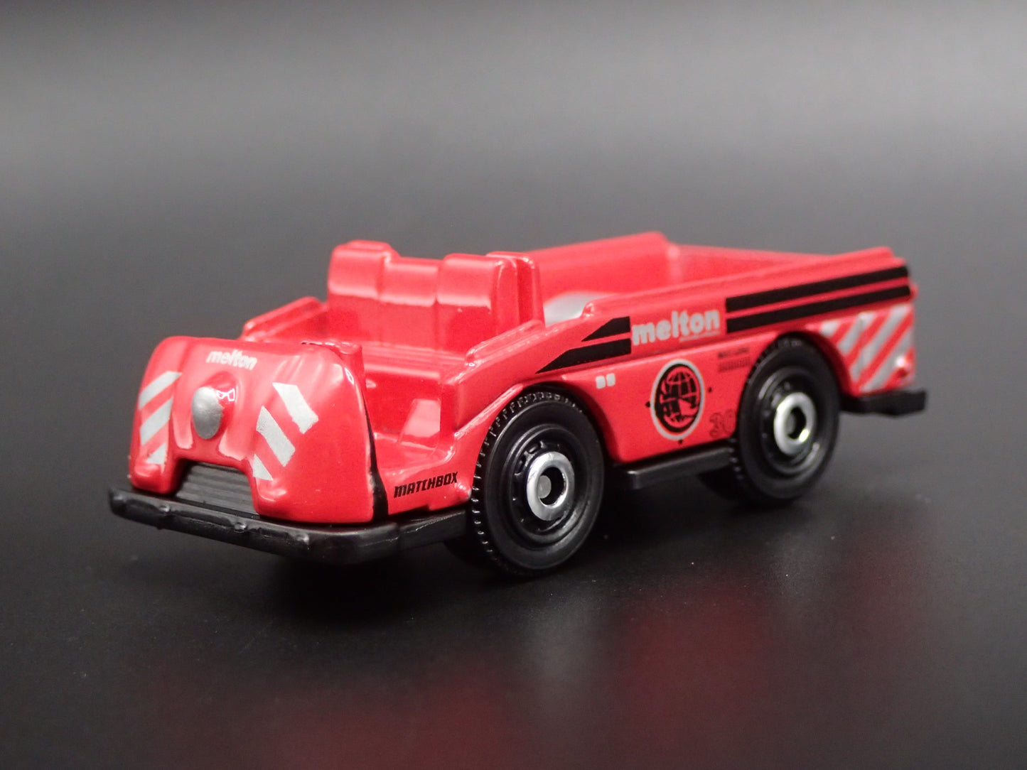 MINI CARGO TRUCK MELTON RED 1/64 MB SCALE COLLECTIBLE DIORAMA DIECAST MODEL CAR