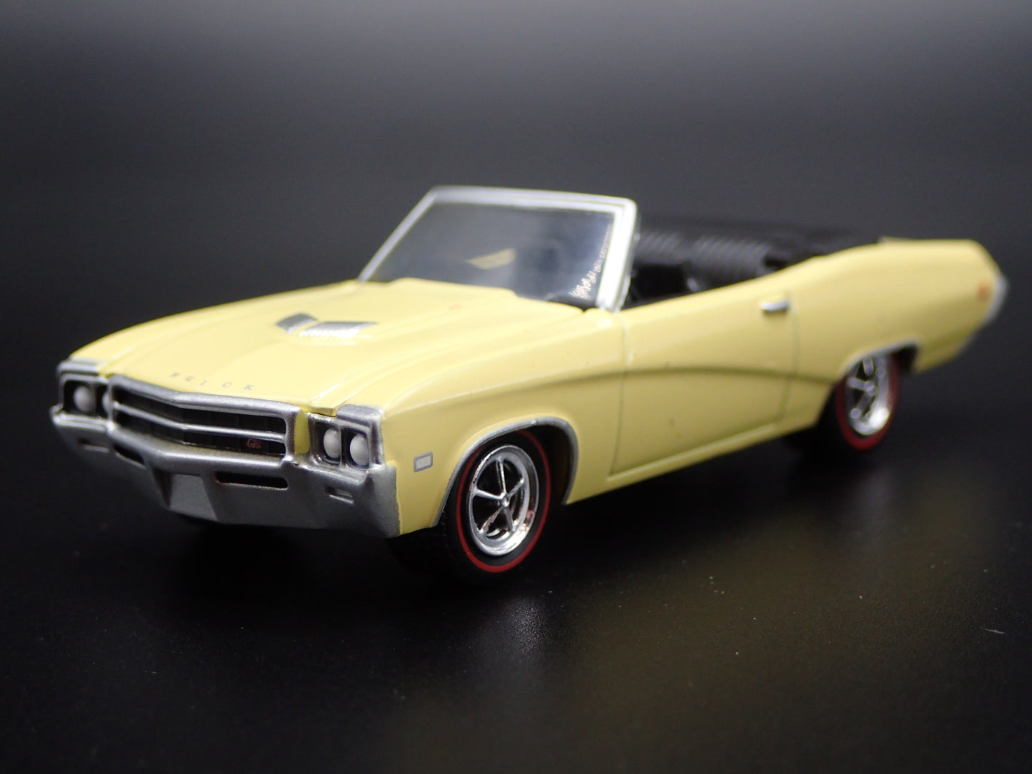 1969 69 BUICK GS 400 CONVERTIBLE RARE 1:64 SCALE COLLECTIBLE DIECAST MODEL CAR