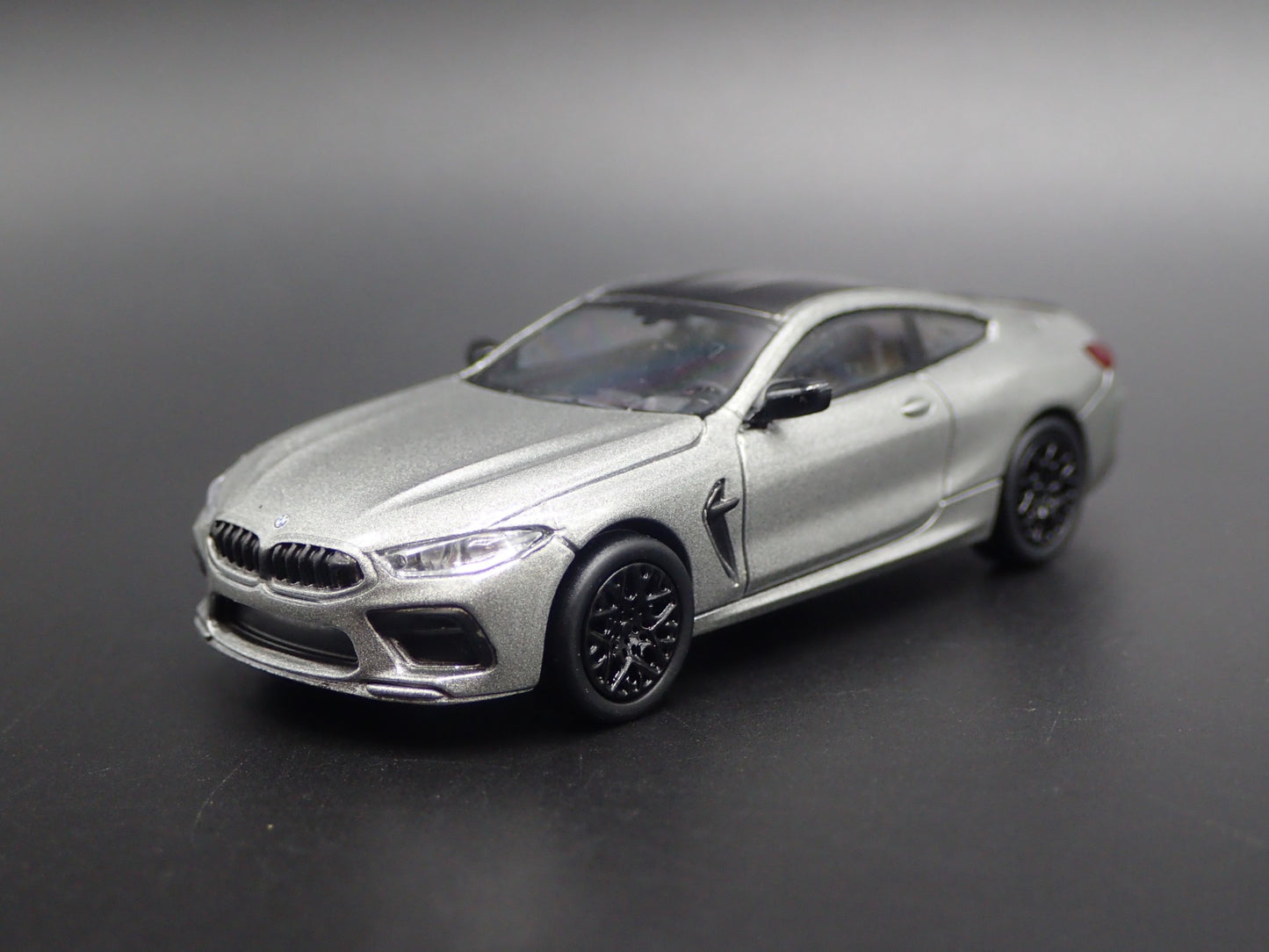 2019-2025 BMW M8 COUPE RARE 1:64 SCALE COLLECTIBLE DIORAMA DIECAST MODEL CAR