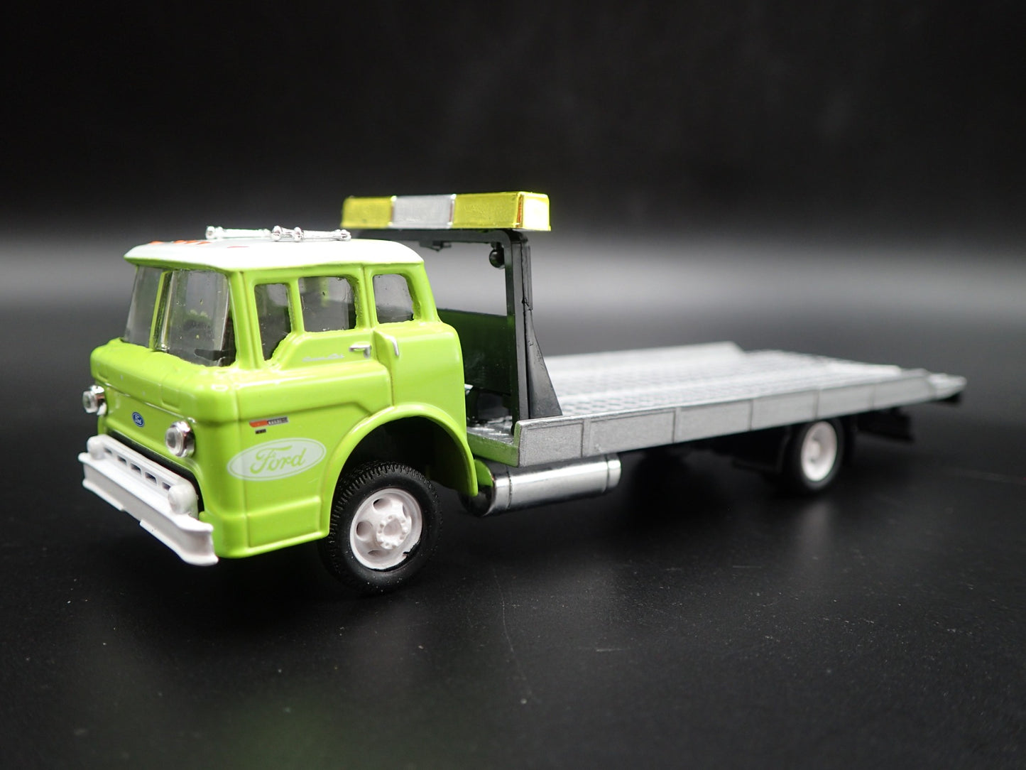 1990 90 FORD COE C8000 FLATBED CAR HAULER TOW TRUCK 1:64 SCALE DIECAST MODEL CAR