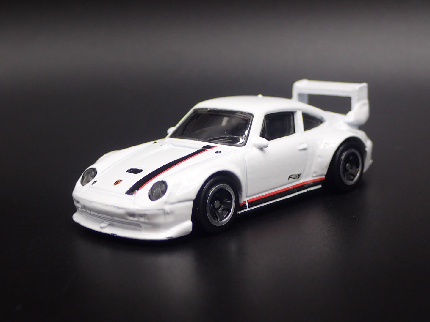 1994-1998 PORSCHE 993 911 GT2 1:64 SCALE COLLECTIBLE DIORAMA DIECAST MODEL CAR