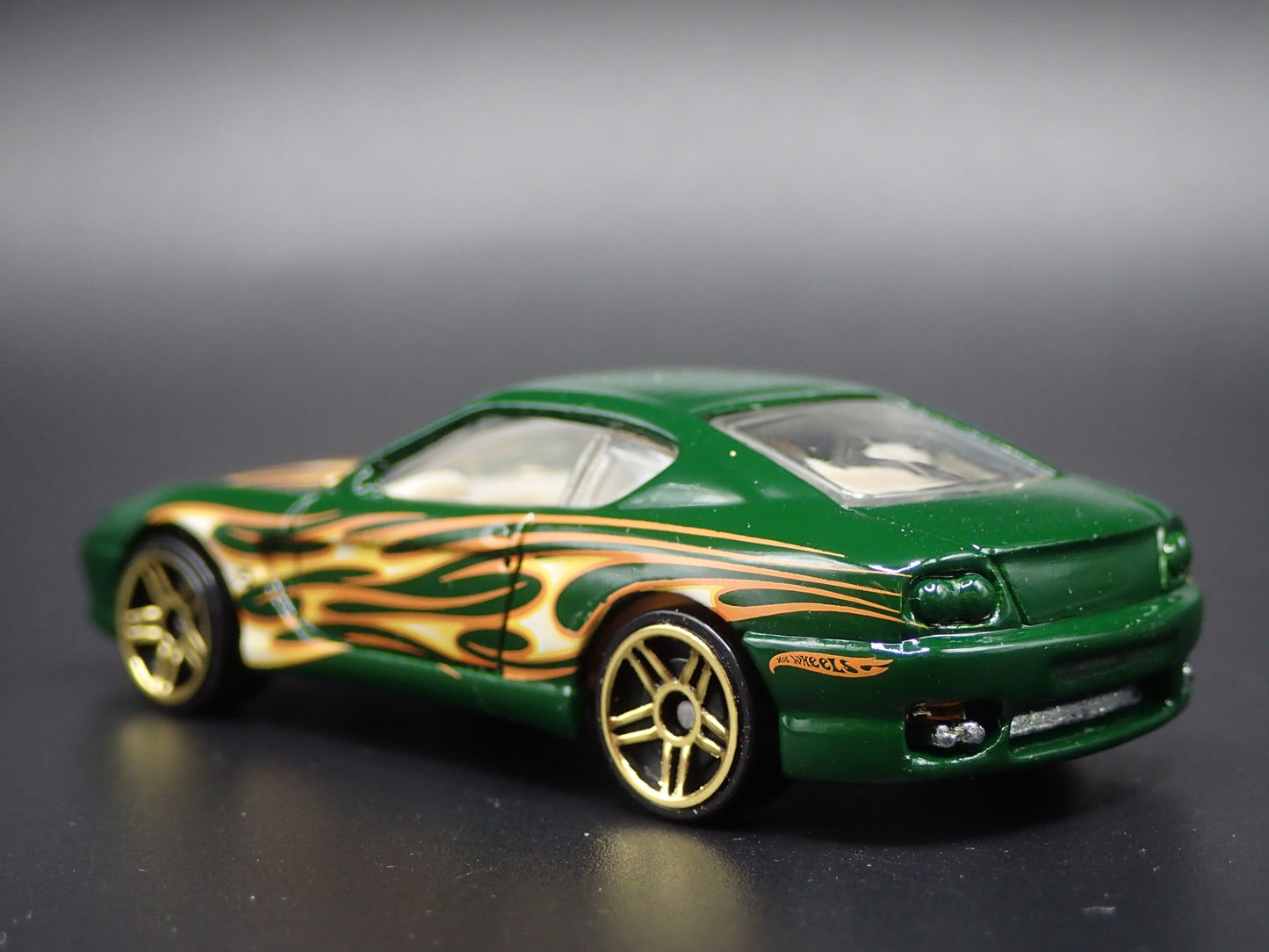 1998-2003 FERRARI 456M GREEN 1:64 SCALE COLLECTIBLE DIORAMA DIECAST MODEL CAR