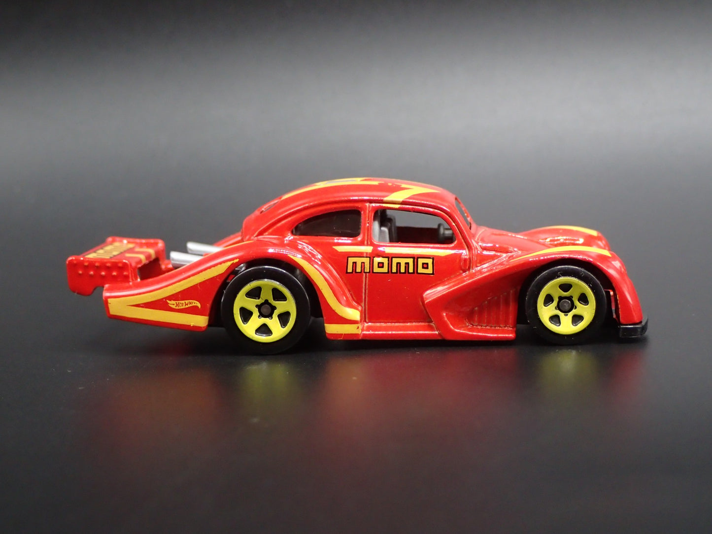 VW VOLKSWAGEN KAFER RACER BEETLE BUG MOMO 1:64 SCALE DIORAMA DIECAST MODEL CAR