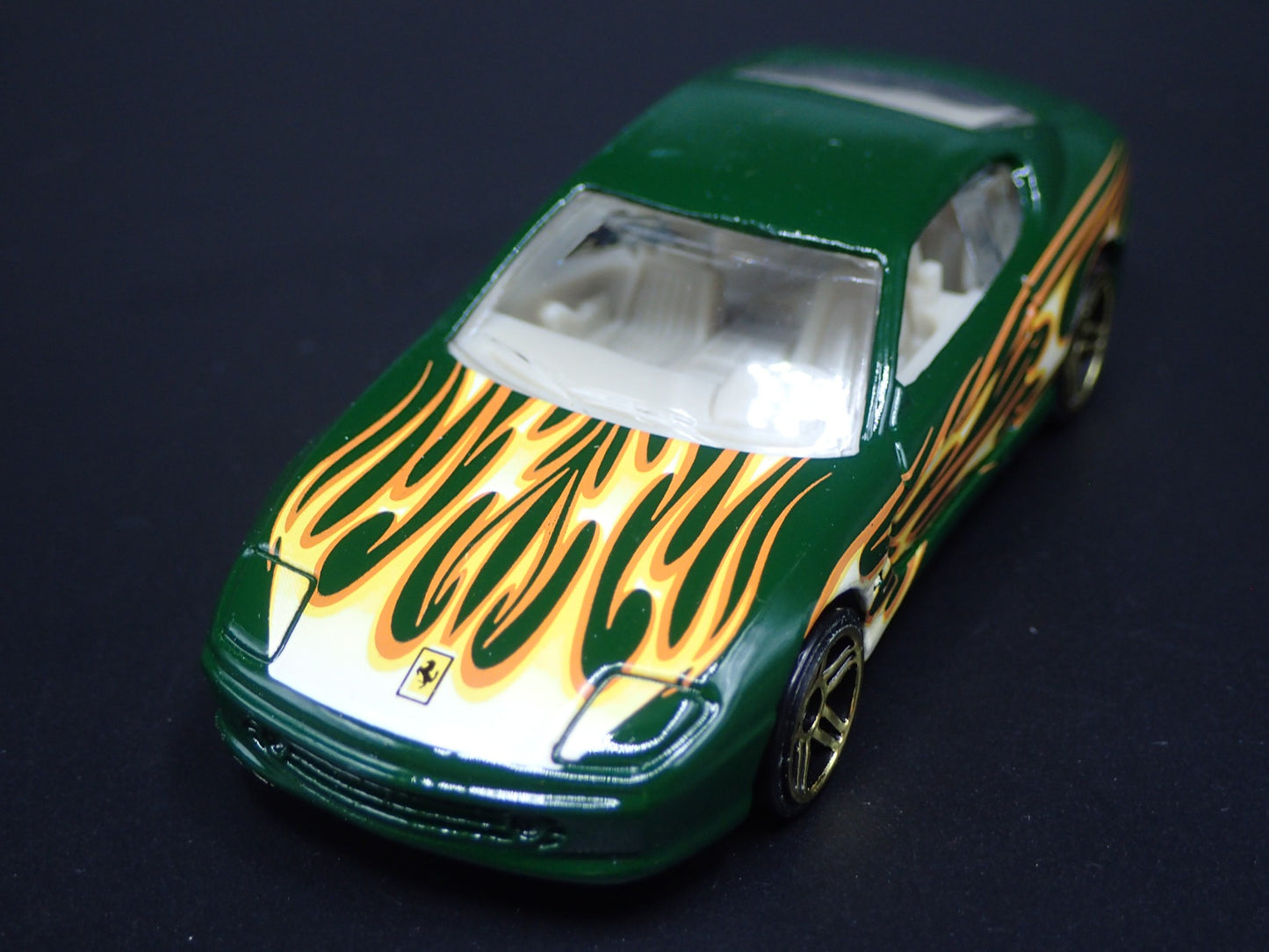 1998-2003 FERRARI 456M GREEN 1:64 SCALE COLLECTIBLE DIORAMA DIECAST MODEL CAR