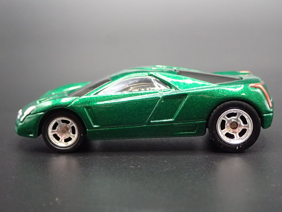 2002 02 CADILLAC CADDY CIEN CONCEPT 1:64 SCALE COLLECTIBLE DIECAST MODEL CAR-Burning Rubber Toy Company