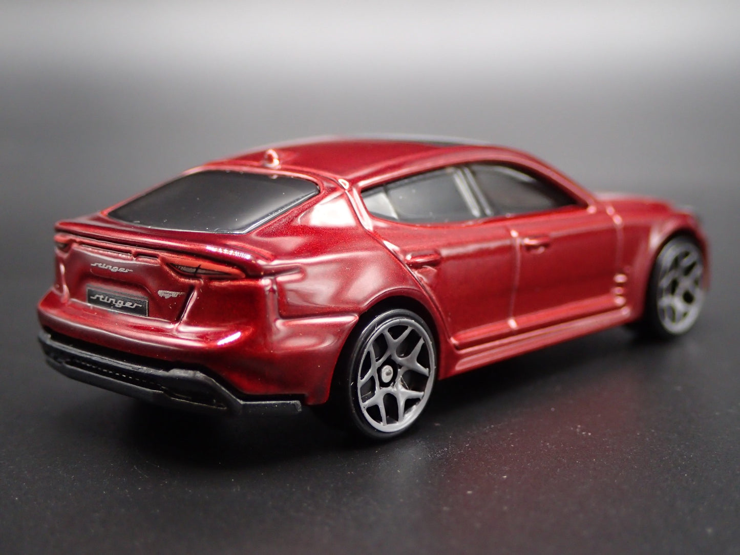 2018-2023 KIA STINGER GT RED 1:64 SCALE COLLECTIBLE DIORAMA DIECAST MODEL CAR