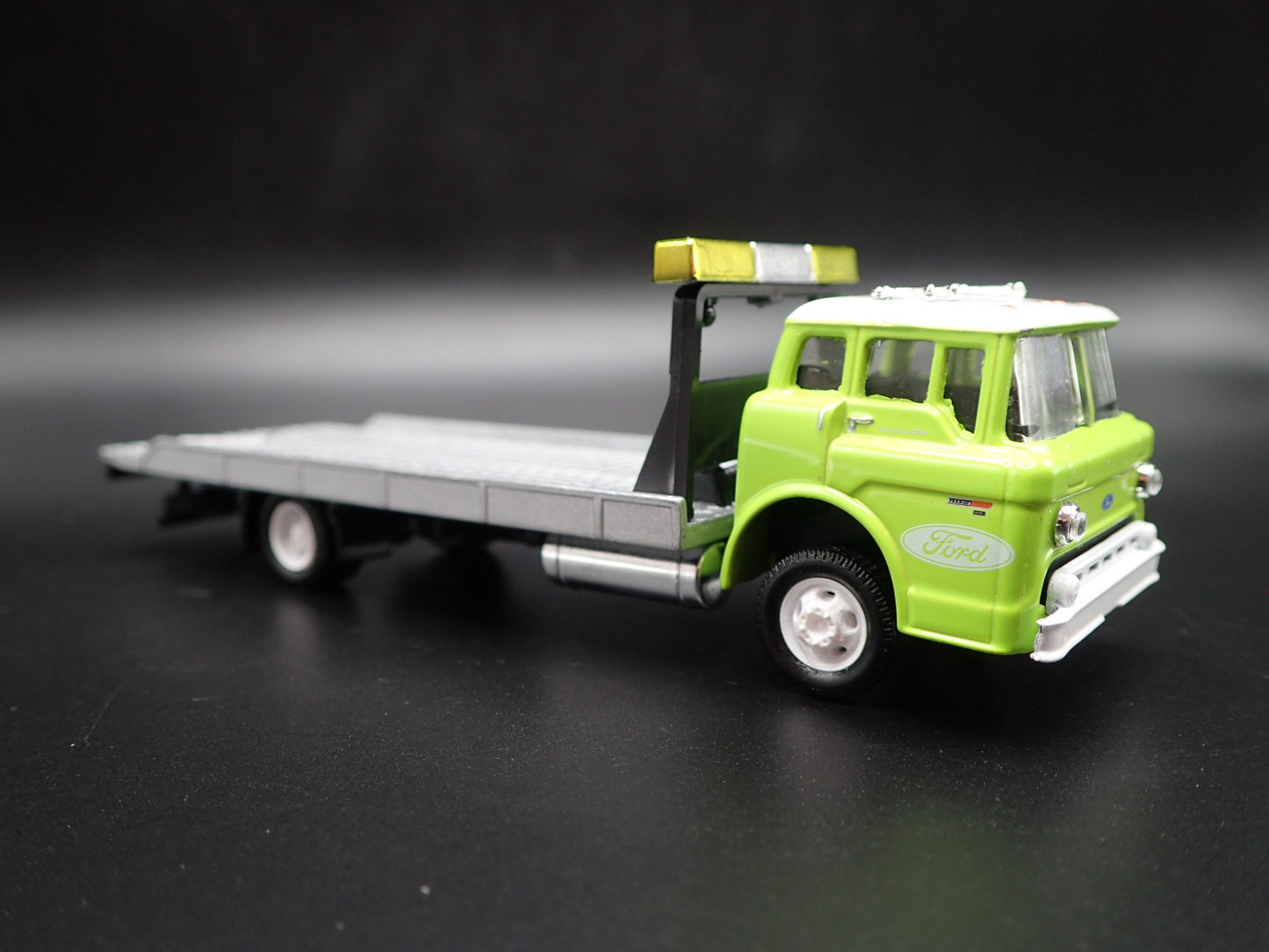 1990 90 FORD COE C8000 FLATBED CAR HAULER TOW TRUCK 1:64 SCALE DIECAST MODEL CAR
