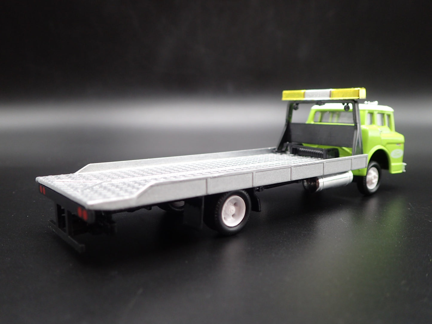 1990 90 FORD COE C8000 FLATBED CAR HAULER TOW TRUCK 1:64 SCALE DIECAST MODEL CAR