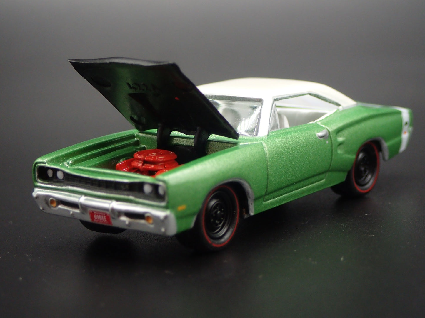 1969 1/2 DODGE CORONET SUPER BEE GREEN 1:64 SCALE COLLECTIBLE DIECAST MODEL CAR