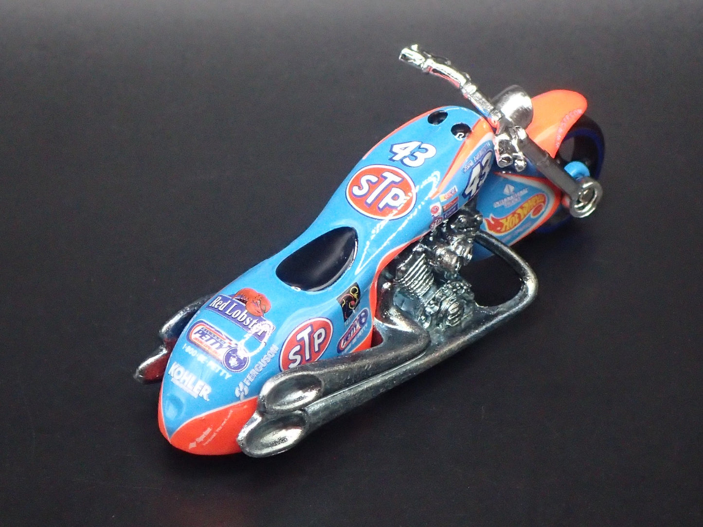 SCORCHIN SCOOTER MOTORCYCLE STP 43 1:64 HOT WHEELS SCALE DIECAST MODEL CAR