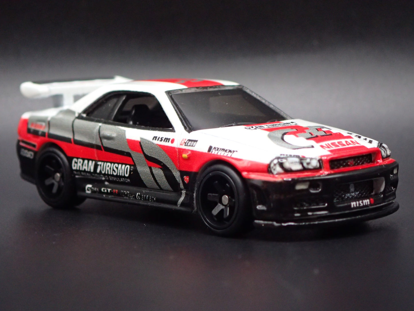1999-2002 NISSAN SKYLINE GTR R34 GRAN TURISMO WHITE 1:64 SCALE DIECAST MODEL CAR