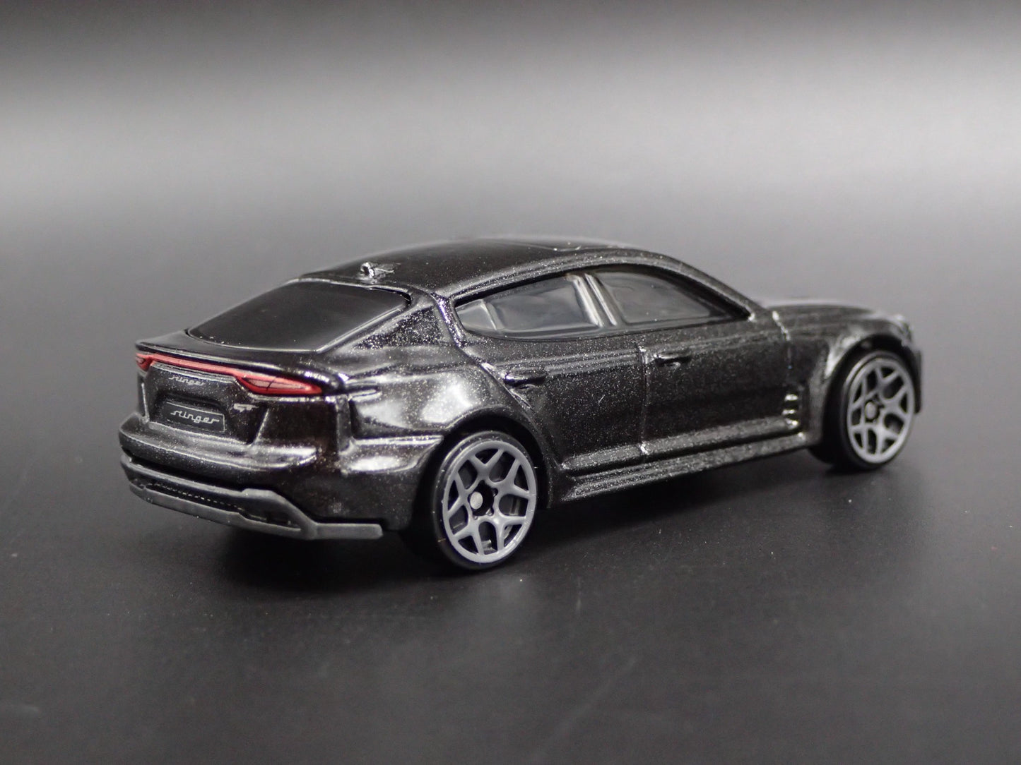 2018-2023 KIA STINGER GT BLACK 1:64 SCALE COLLECTIBLE DIORAMA DIECAST MODEL CAR