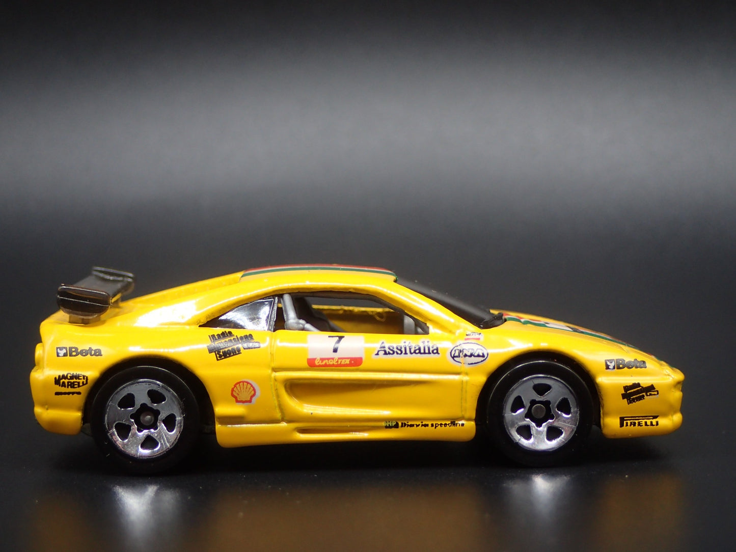 1995-1999 FERRARI F355 CHALLENGE RACE CAR 1:64 SCALE DIORAMA DIECAST MODEL CAR