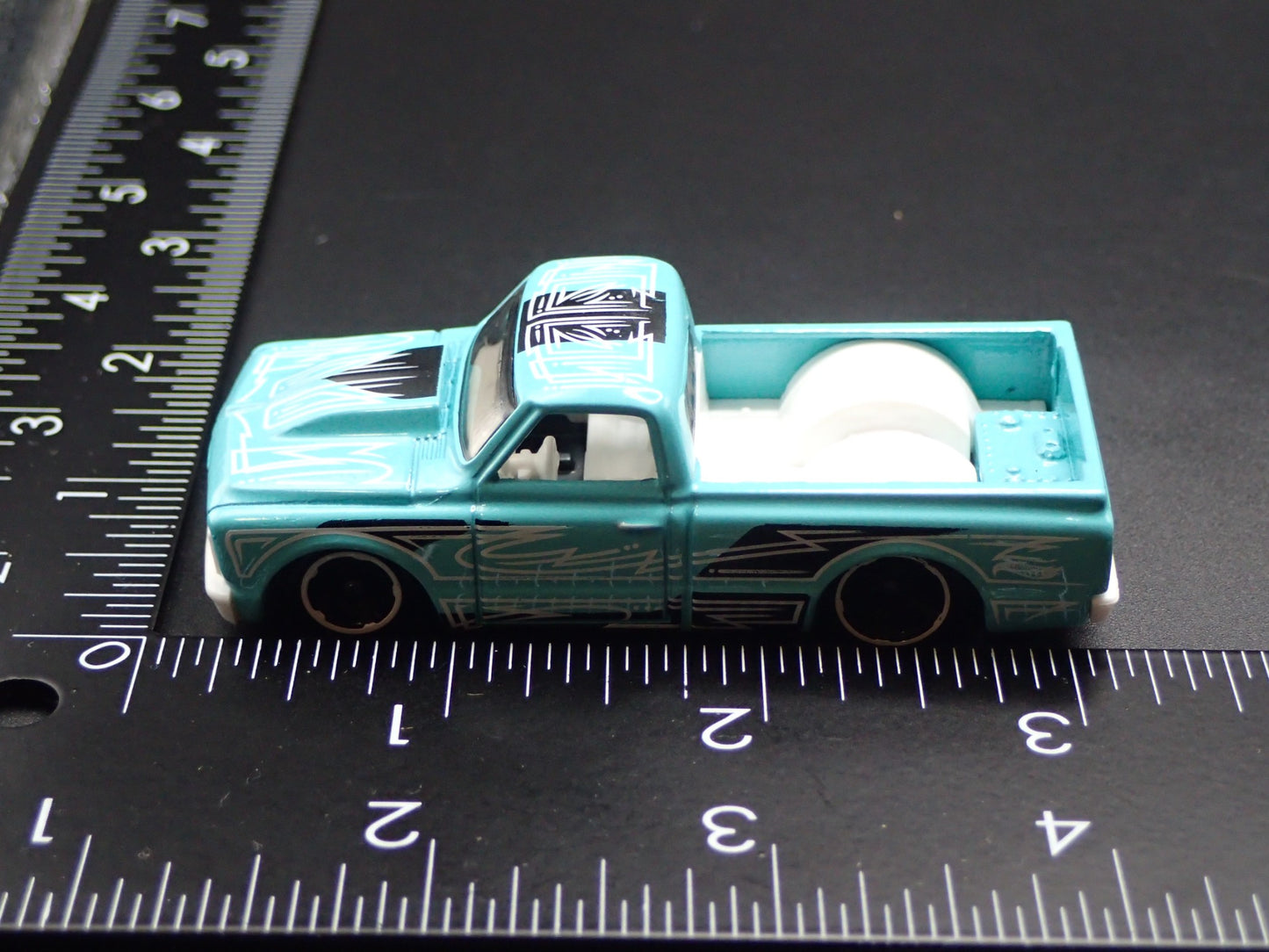 1967 67 CHEVY CHEVROLET C10 SHORT BED PICKUP TRUCK 1:64 SCALE DIECAST MODEL CAR