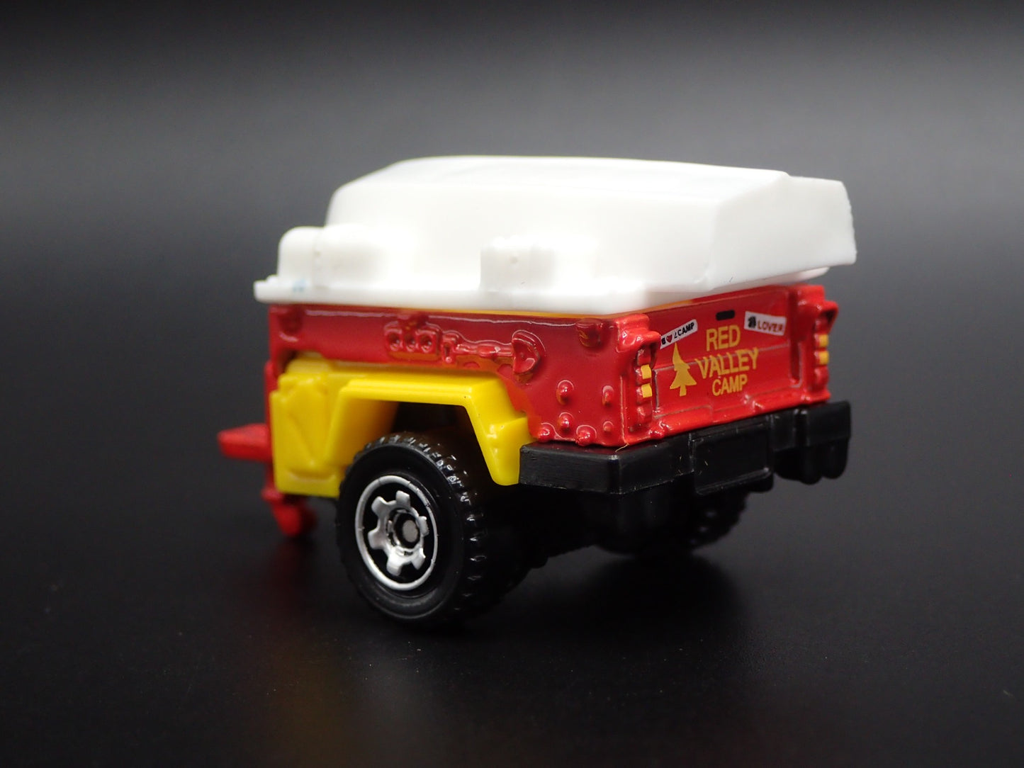 UTILITY CAMPING TRAILER RED 1:64 SCALE COLLECTIBLE DIORAMA DIECAST MODEL CAR