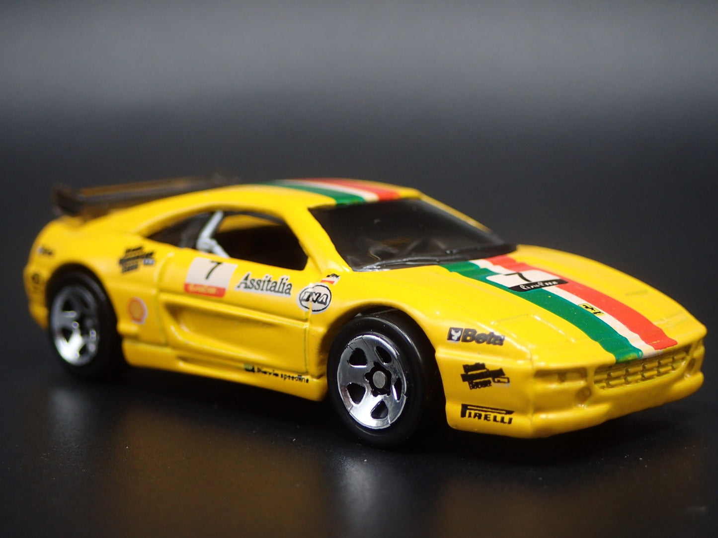 1995-1999 FERRARI F355 CHALLENGE RACE CAR 1:64 SCALE DIORAMA DIECAST MODEL CAR