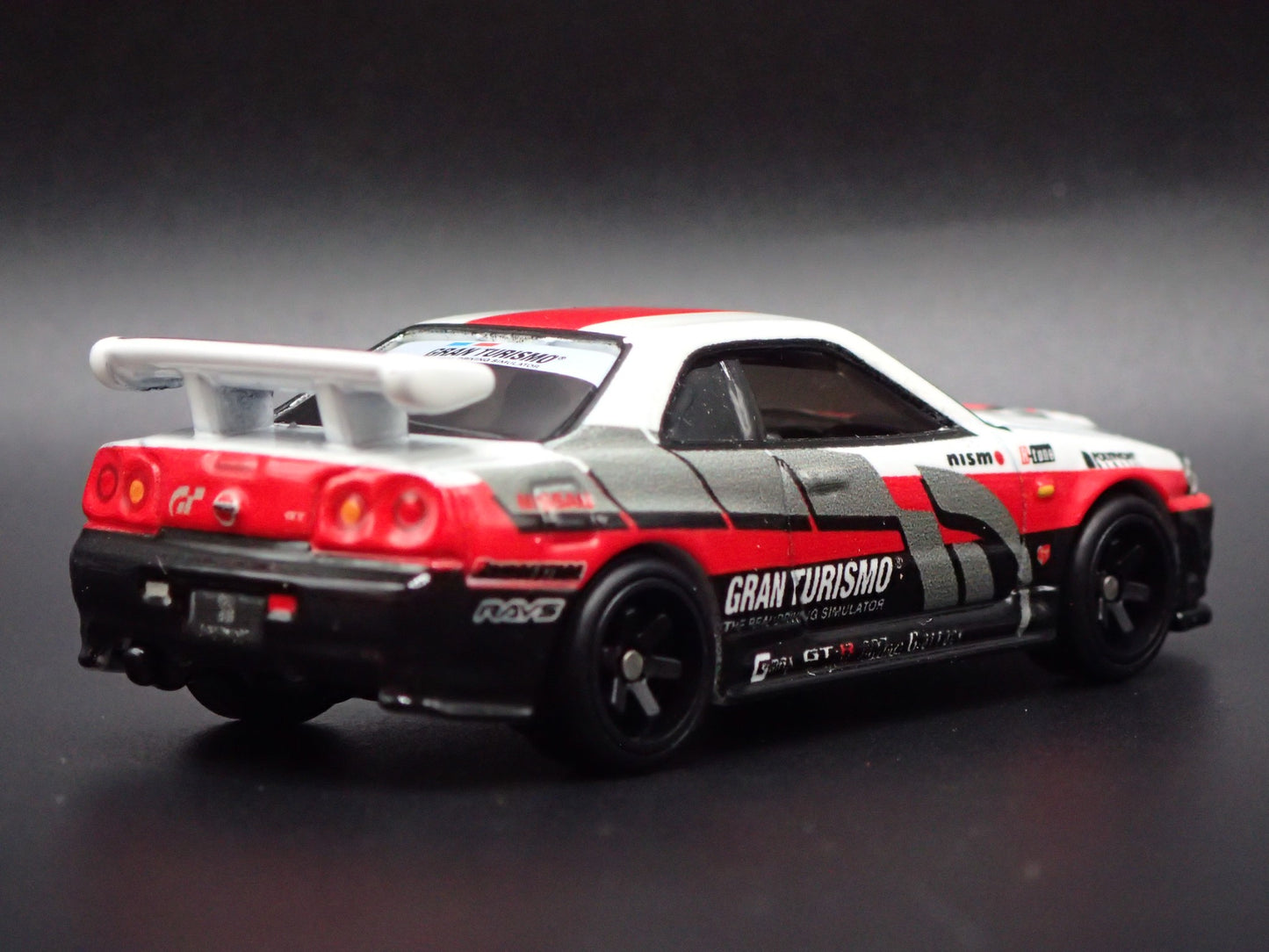 1999-2002 NISSAN SKYLINE GTR R34 GRAN TURISMO WHITE 1:64 SCALE DIECAST MODEL CAR