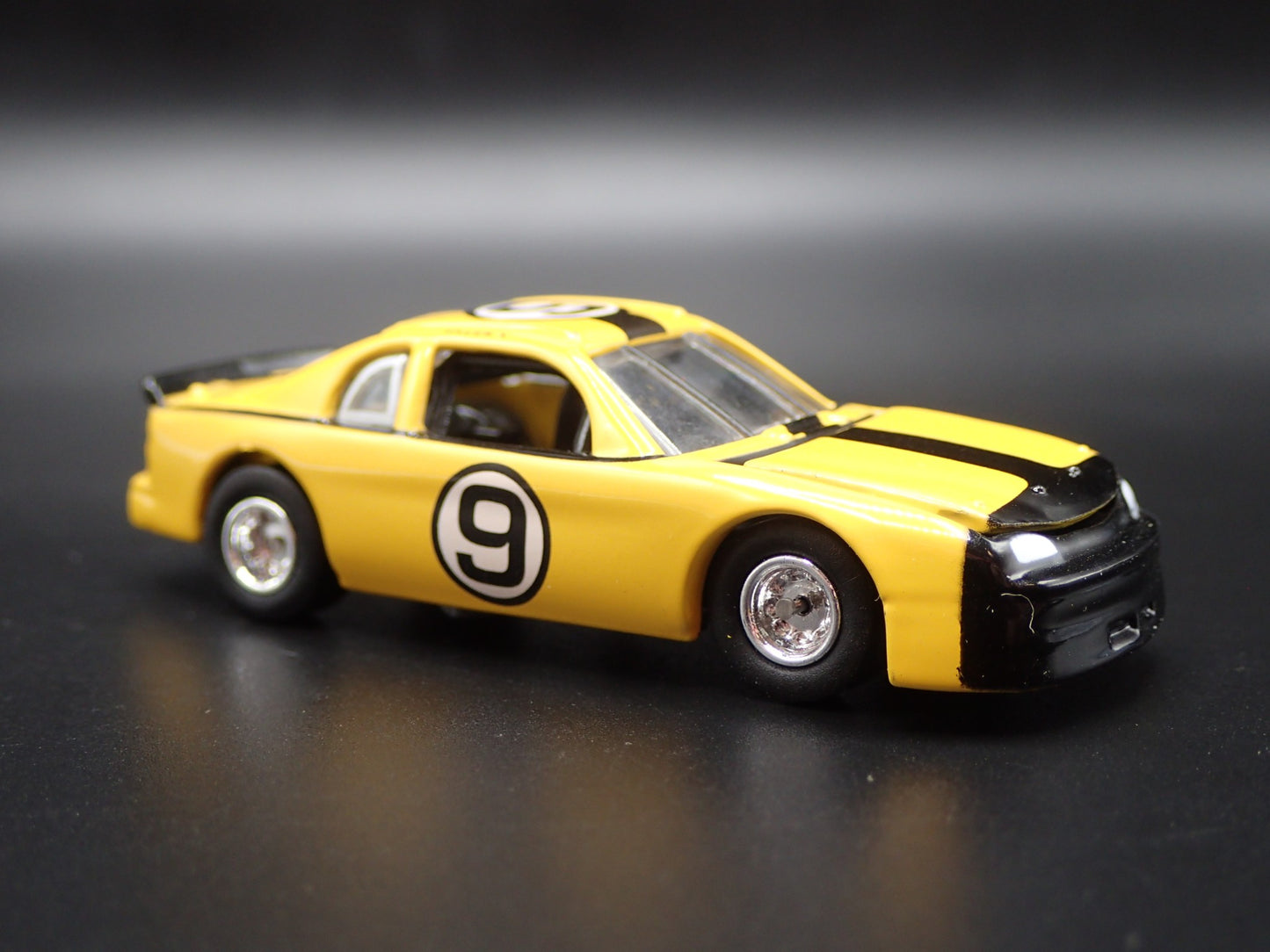 SPEED RACER 2000 RACER X STOCK CAR #9 RARE 1/64 SCALE DIORAMA DIECAST MODEL CAR