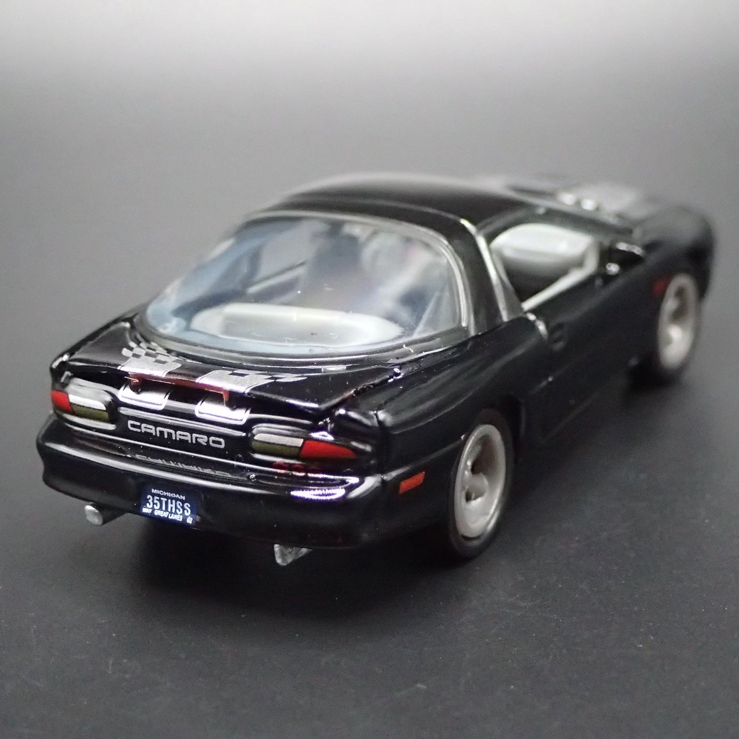 2002 CHEVY CHEVROLET CAMARO SS BLACK 35TH 1:64 SCALE DIORAMA DIECAST MODEL CAR