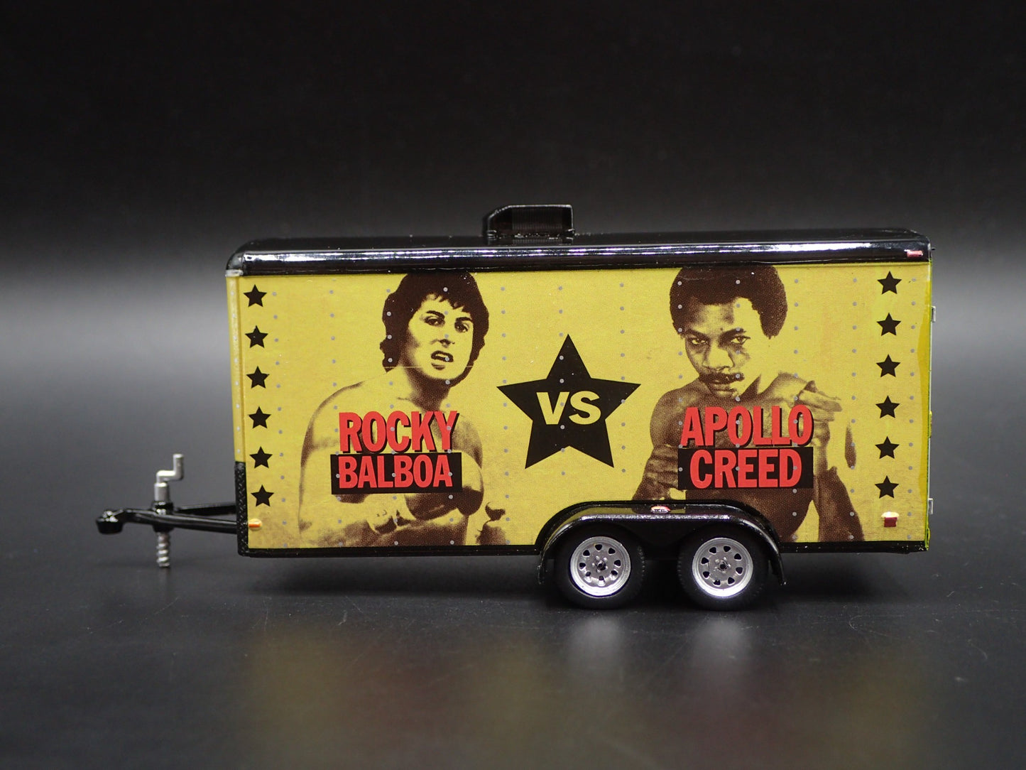 ROCKY APOLLO CREED ENCLOSED CAR HAULER TRAILER OPENING DOOR 1:64 DIORAMA MODEL