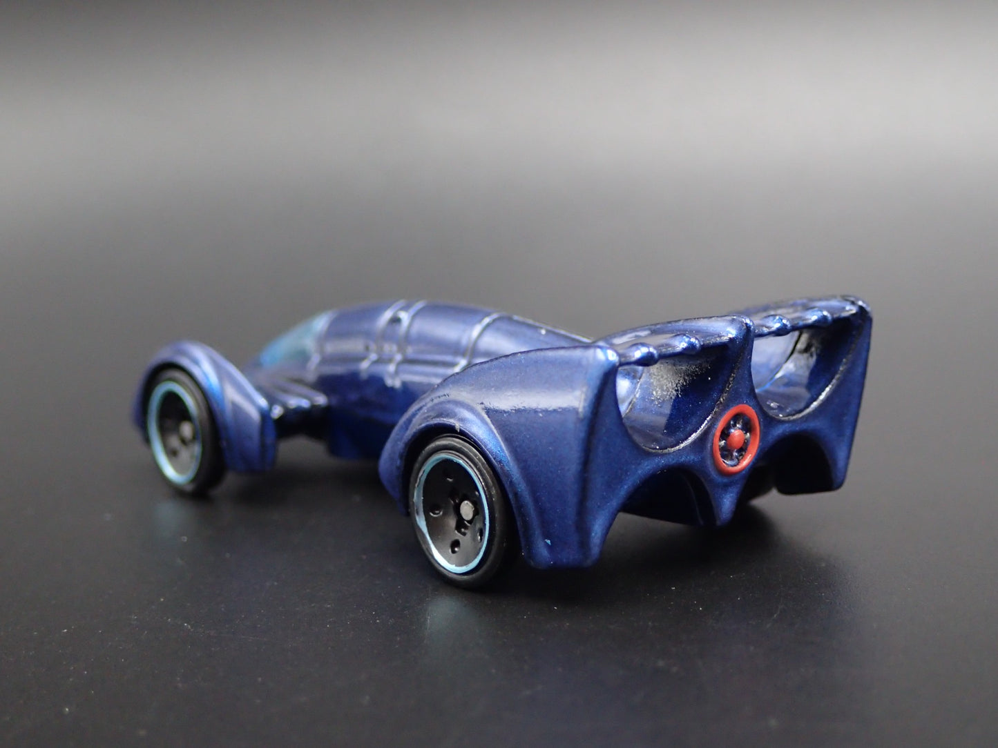 BATMAN LIVE TOUR BATMOBILE BLUE 1:64 SCALE COLLECTIBLE DIORAMA DIECAST MODEL CAR