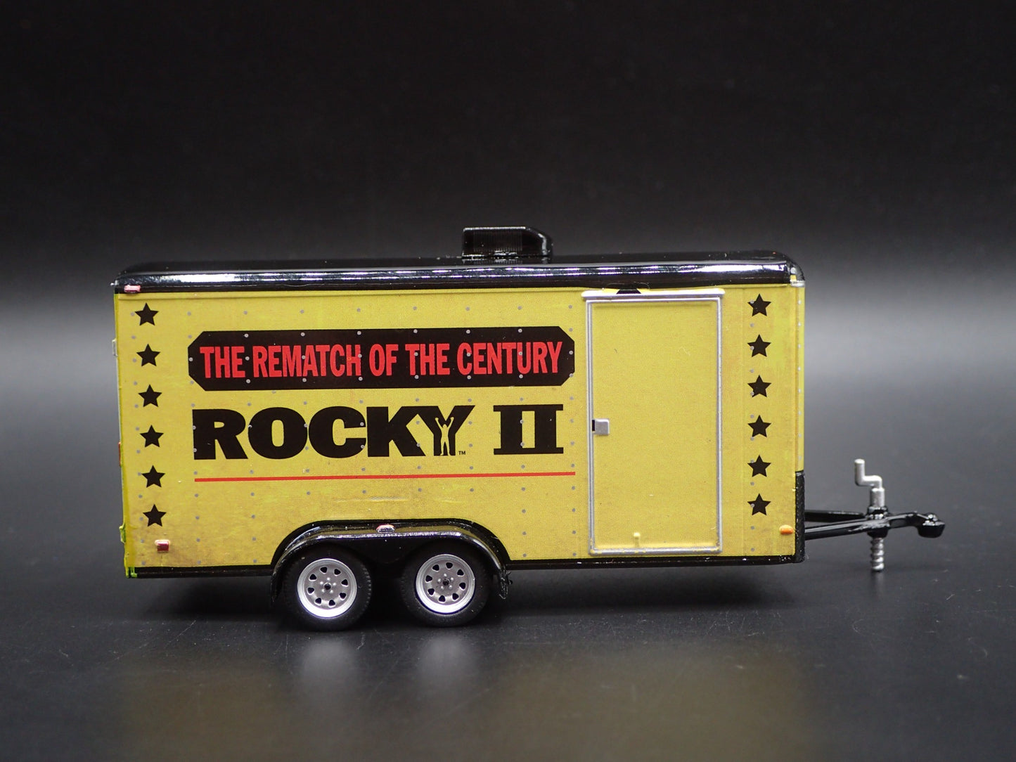 ROCKY APOLLO CREED ENCLOSED CAR HAULER TRAILER OPENING DOOR 1:64 DIORAMA MODEL