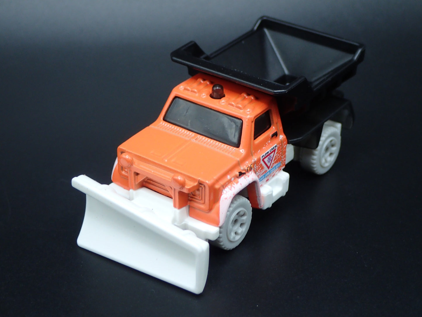 CHEVROLET TRUCK SNOW PLOW ROAD MAINTANCE W HITCH 1:64 MB SCALE DIECAST MODEL CAR