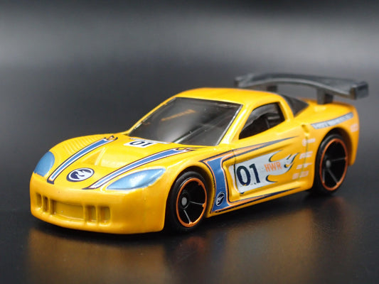 2005-2013 CHEVY CHEVROLET CORVETTE C6R RARE 1:64 SCALE DIORAMA DIECAST MODEL CAR