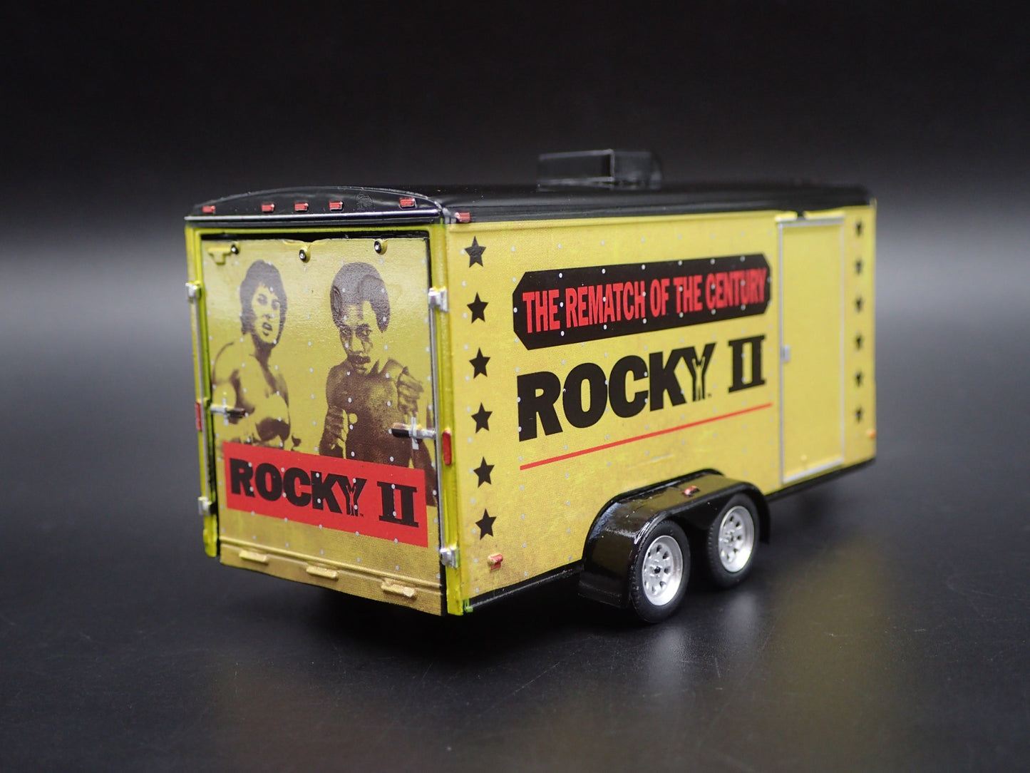ROCKY APOLLO CREED ENCLOSED CAR HAULER TRAILER OPENING DOOR 1:64 DIORAMA MODEL