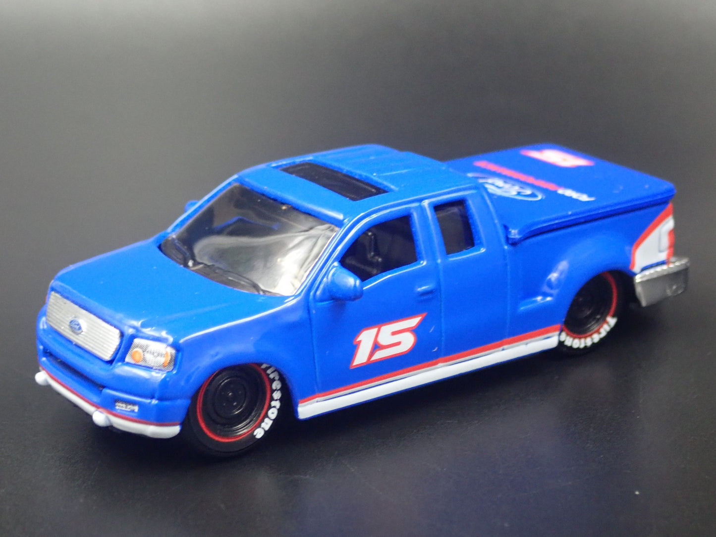 2004 04 FORD F150 PICKUP TRUCK w HITCH BLUE 1:64 SCALE DIORAMA DIECAST MODEL CAR