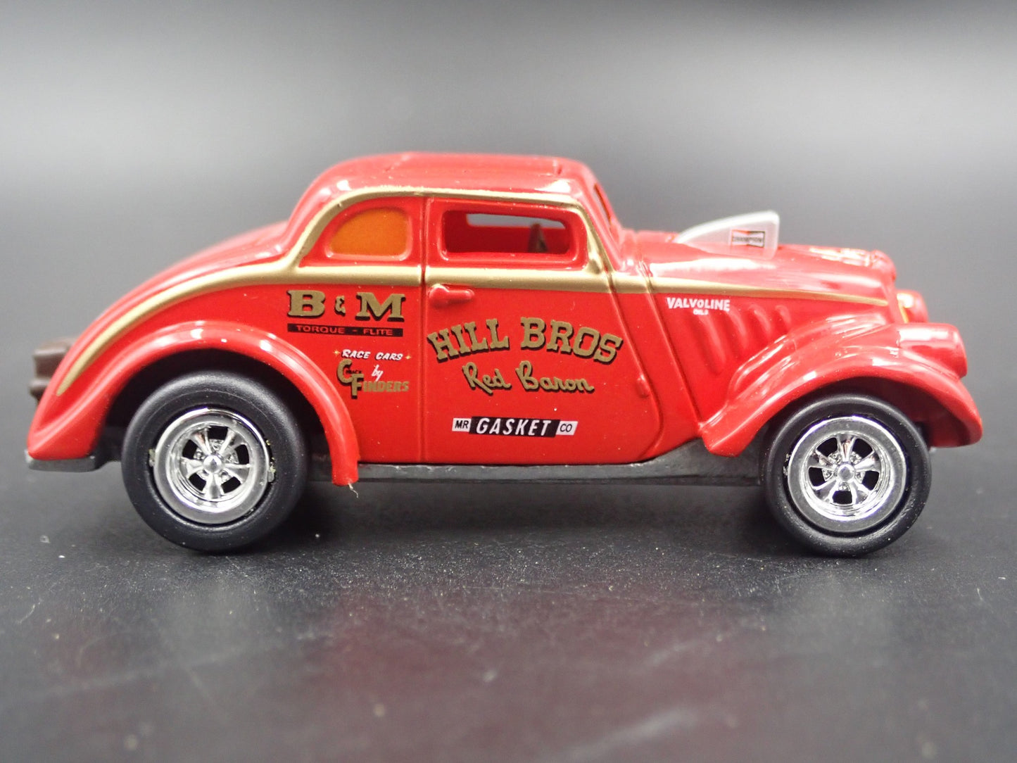 1933 33 WILLYS GASSER HILLS BROS RARE 1:64 SCALE DIORAMA DIECAST MODEL CAR