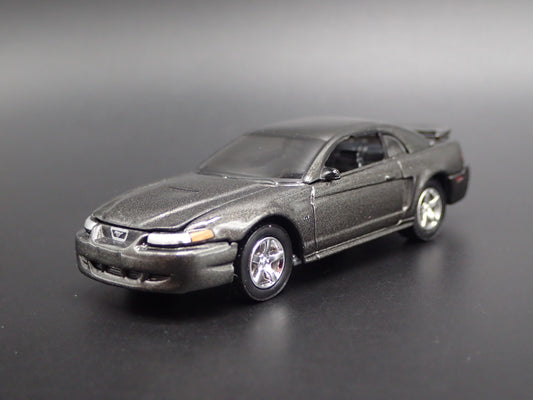 1999-2004 FORD MUSTANG GT GRAY 1:64 SCALE COLLECTIBLE DIORAMA DIECAST MODEL CAR
