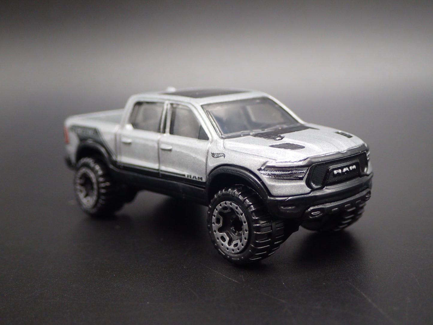 2015-2025 RAM 1500 PICKUP REBEL PICKUP TRUCK RARE 1/64 SCALE DIECAST MODEL CAR