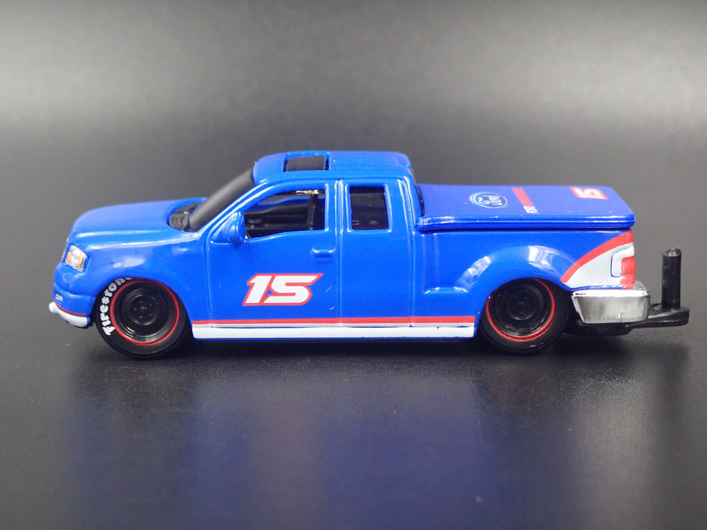 2004 04 FORD F150 PICKUP TRUCK w HITCH BLUE 1:64 SCALE DIORAMA DIECAST MODEL CAR